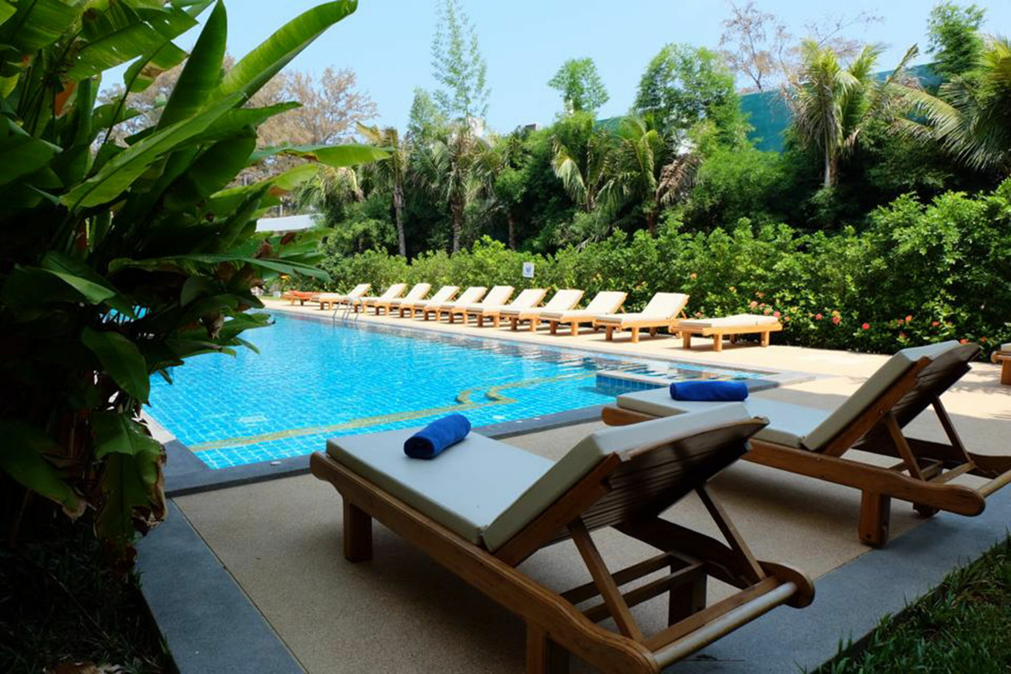 Phuket Seaview Resotel Rawai Exterior foto