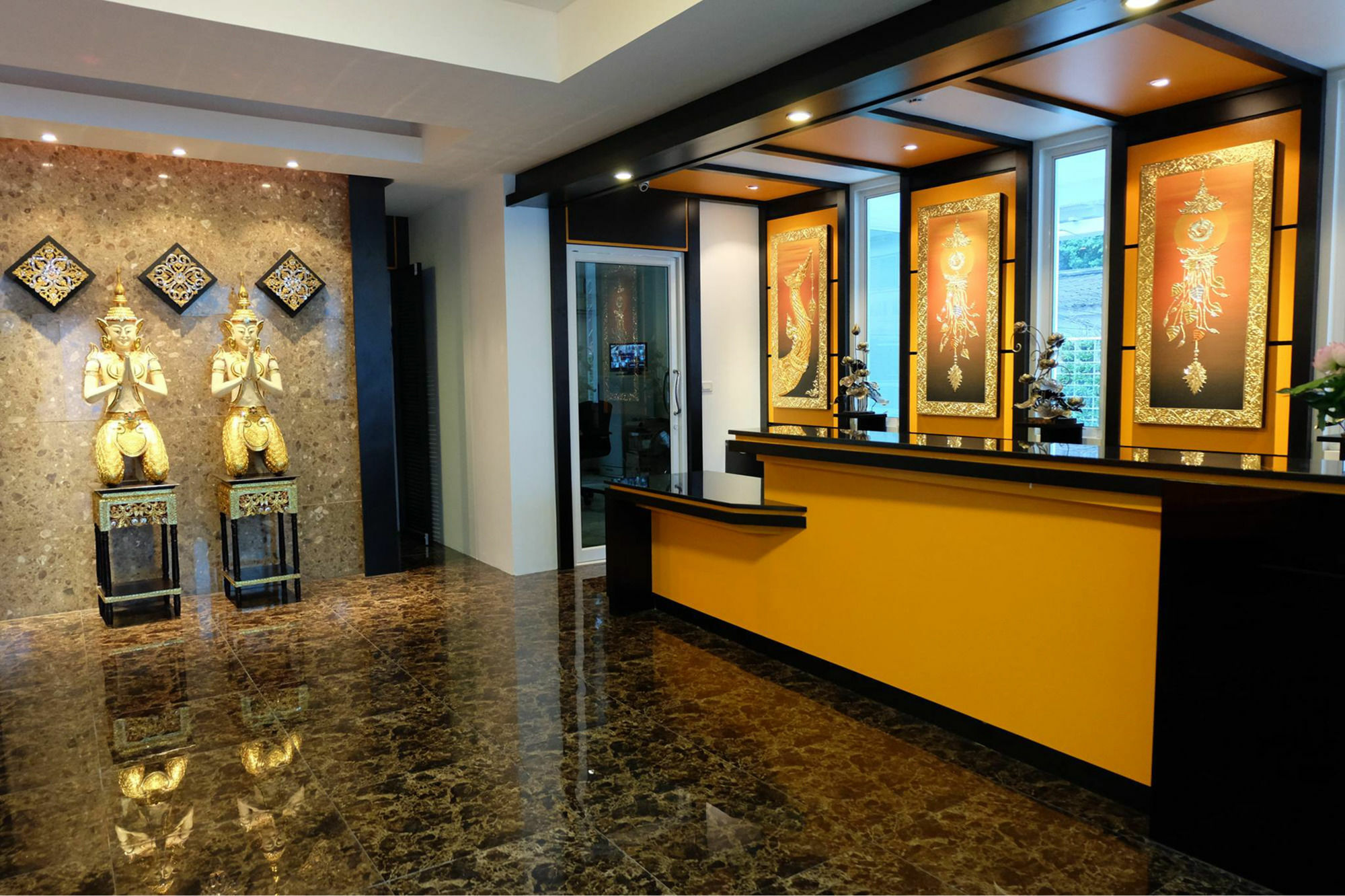 Phuket Seaview Resotel Rawai Exterior foto
